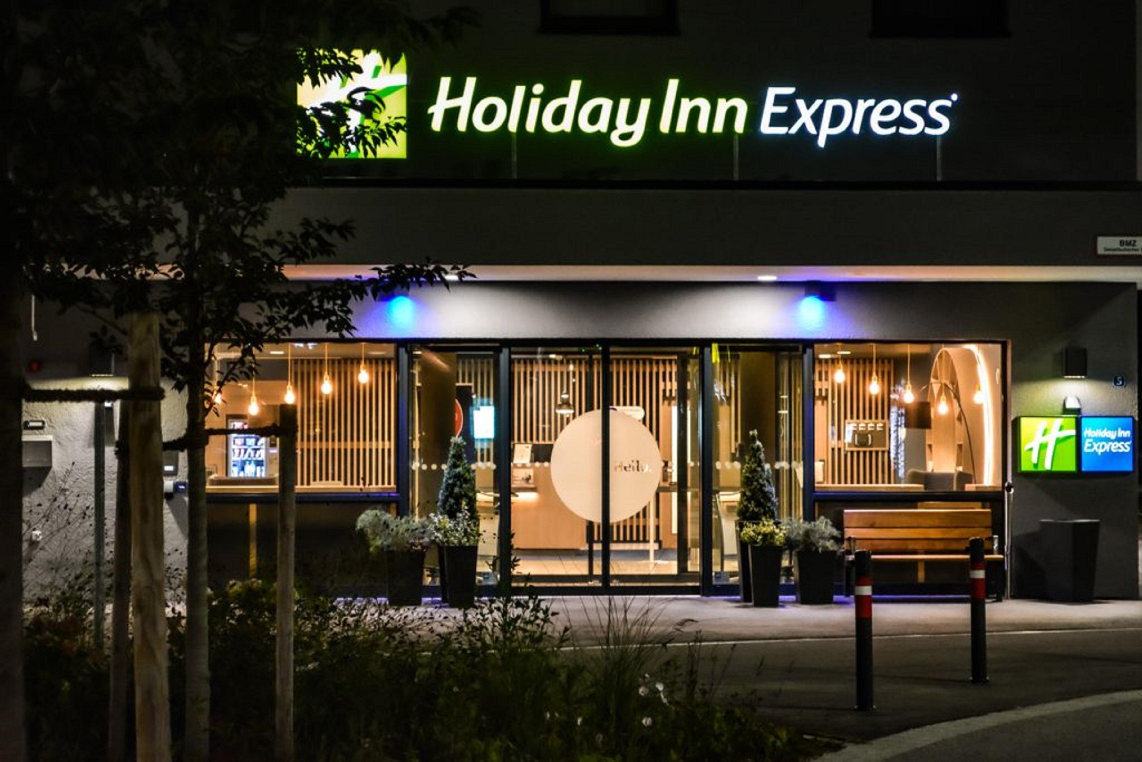 Holiday Inn Express Munich - Olching, An Ihg Hotel Esterno foto
